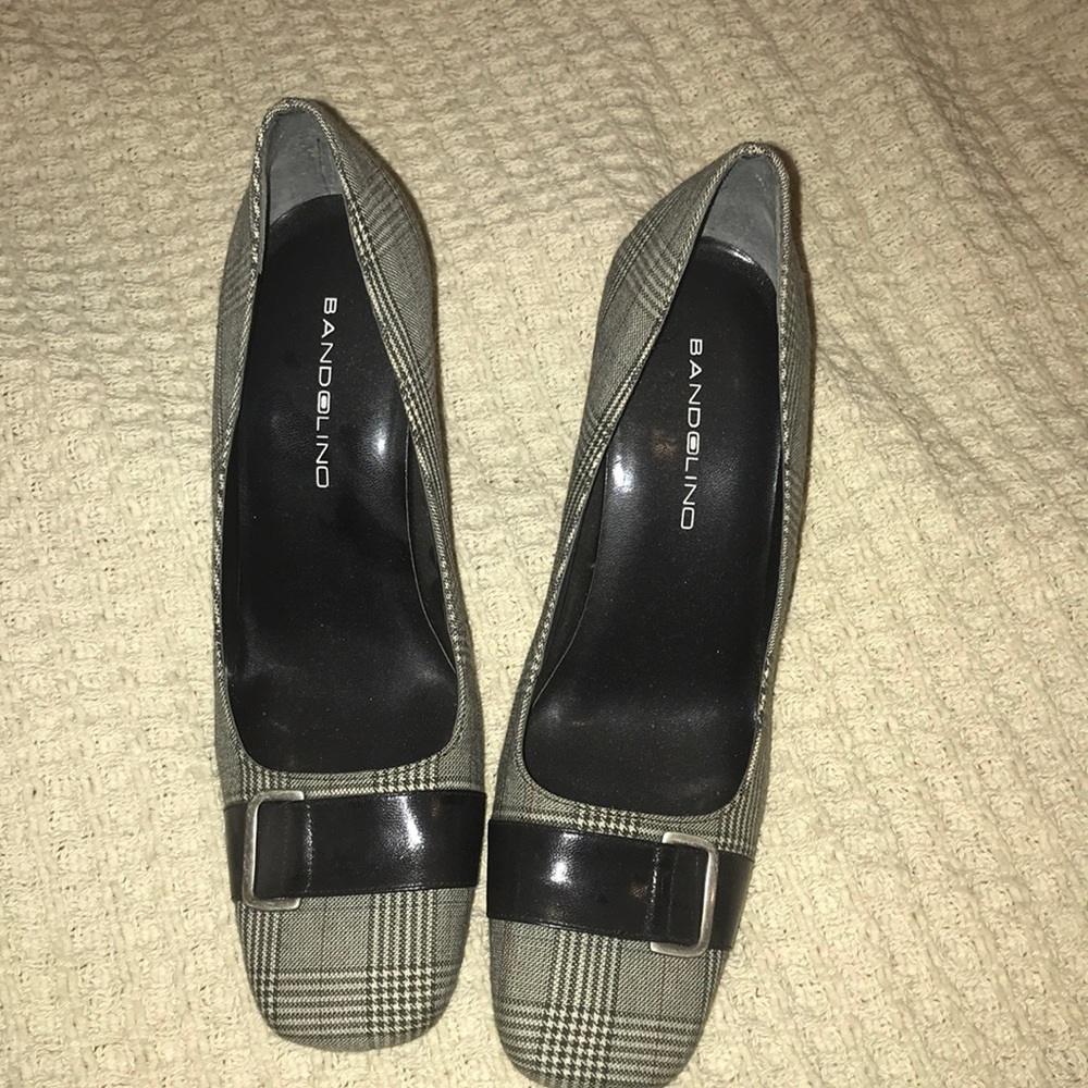 SZ 8.5 Bandolino plaid pump